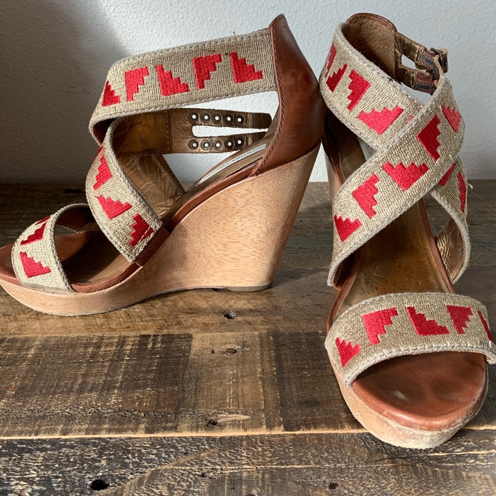Cynthia Vincent Jorah Wedges